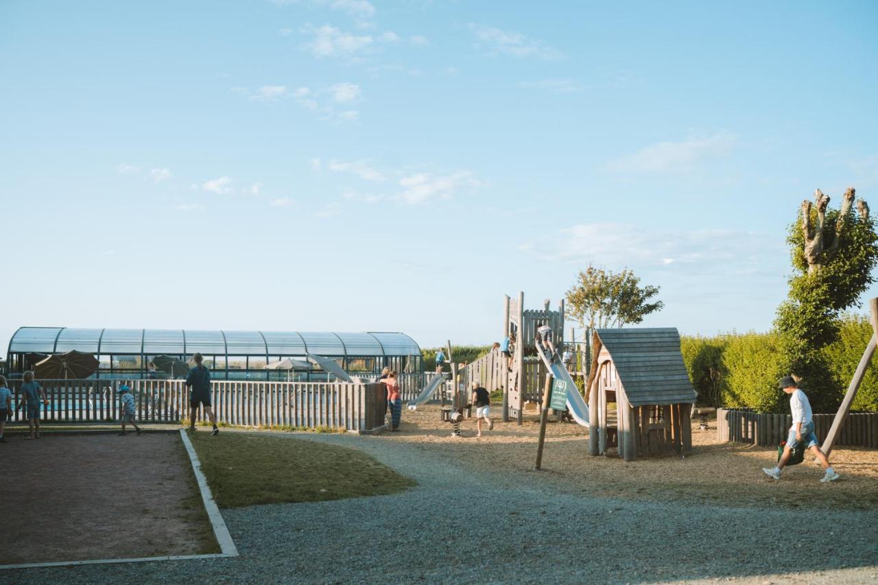 Huttopia Les Falaises - Normandie Hotell Saint-Pierre-en-Port Exteriör bild